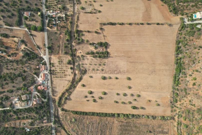 Terreno para Venda em Lagos (São Sebastião e Santa Maria)