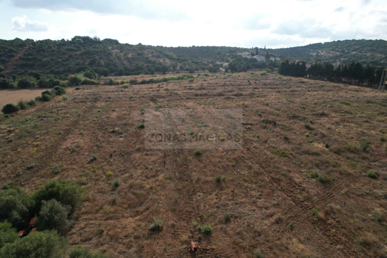 Terreno para Venda em Lagos (São Sebastião e Santa Maria) Foto 17