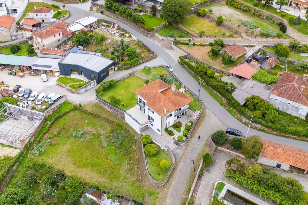 Moradia T4 para Venda em Aldreu Foto 72