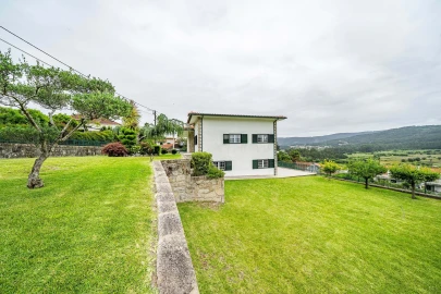 Moradia T4 para Venda em Aldreu