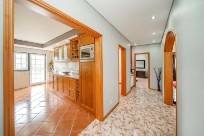 Moradia T4 para Venda em Aldreu
