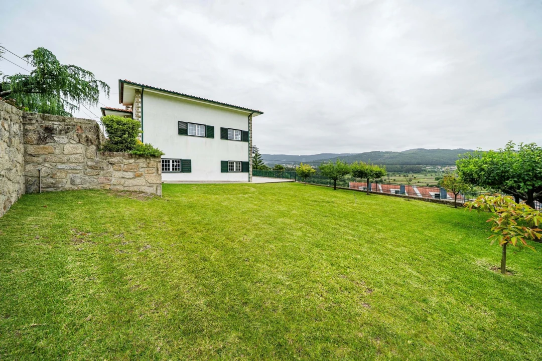 Moradia T4 para Venda em Aldreu Foto 67