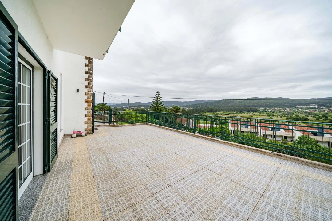 Moradia T4 para Venda em Aldreu Foto 43