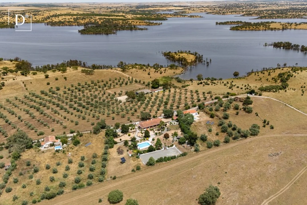 Moradia T3 para Venda em Ourique Foto 1
