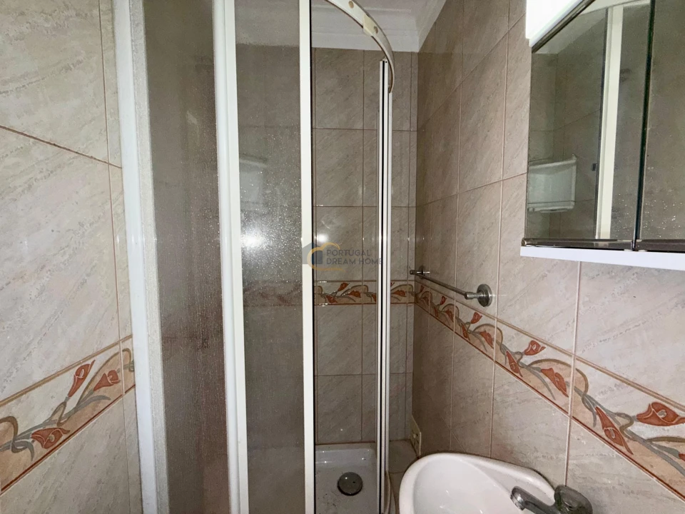 Apartamento T3 para Venda em Guia Foto 31