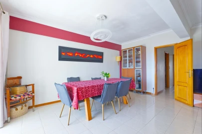 Apartamento T3 para Venda em Cacém e São Marcos