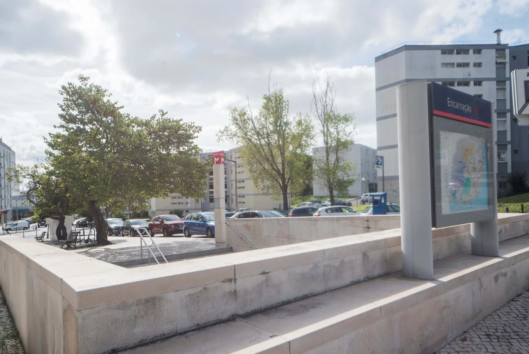 Apartamento T2 para Arrendamento em Olivais Foto 3