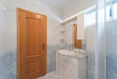 Apartamento T2 para Arrendamento em Olivais