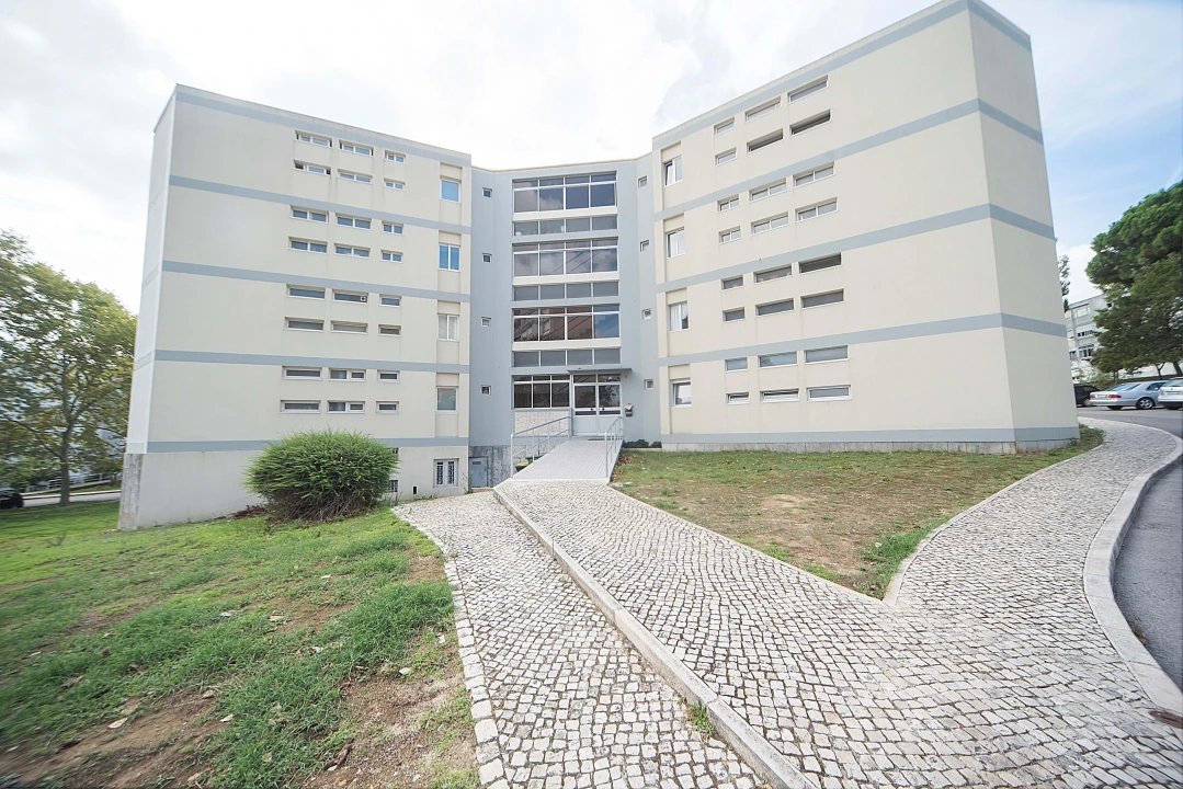 Apartamento T2 para Arrendamento em Olivais Foto 5