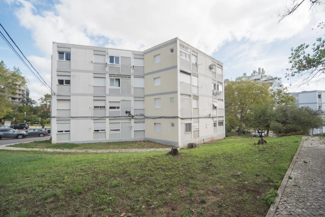 Apartamento T2 para Arrendamento em Olivais Foto 4