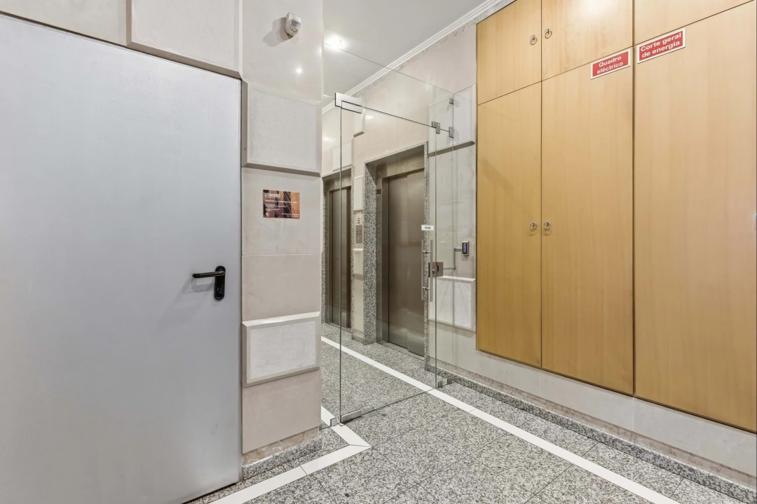 Apartamento T6 para Venda em Parque das Nações Foto 67