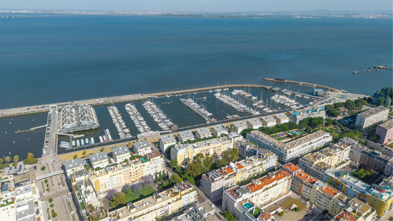 Apartamento T6 para Venda em Parque das Nações Foto 73