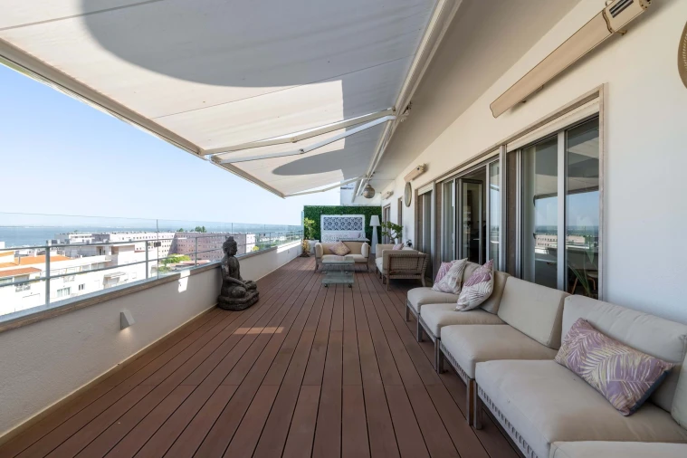 Apartamento T6 para Venda em Parque das Nações Foto 5
