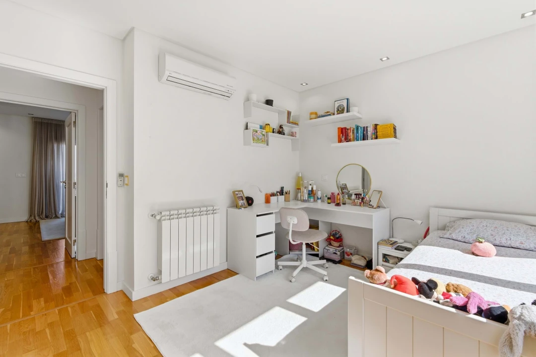 Apartamento T6 para Venda em Parque das Nações Foto 33