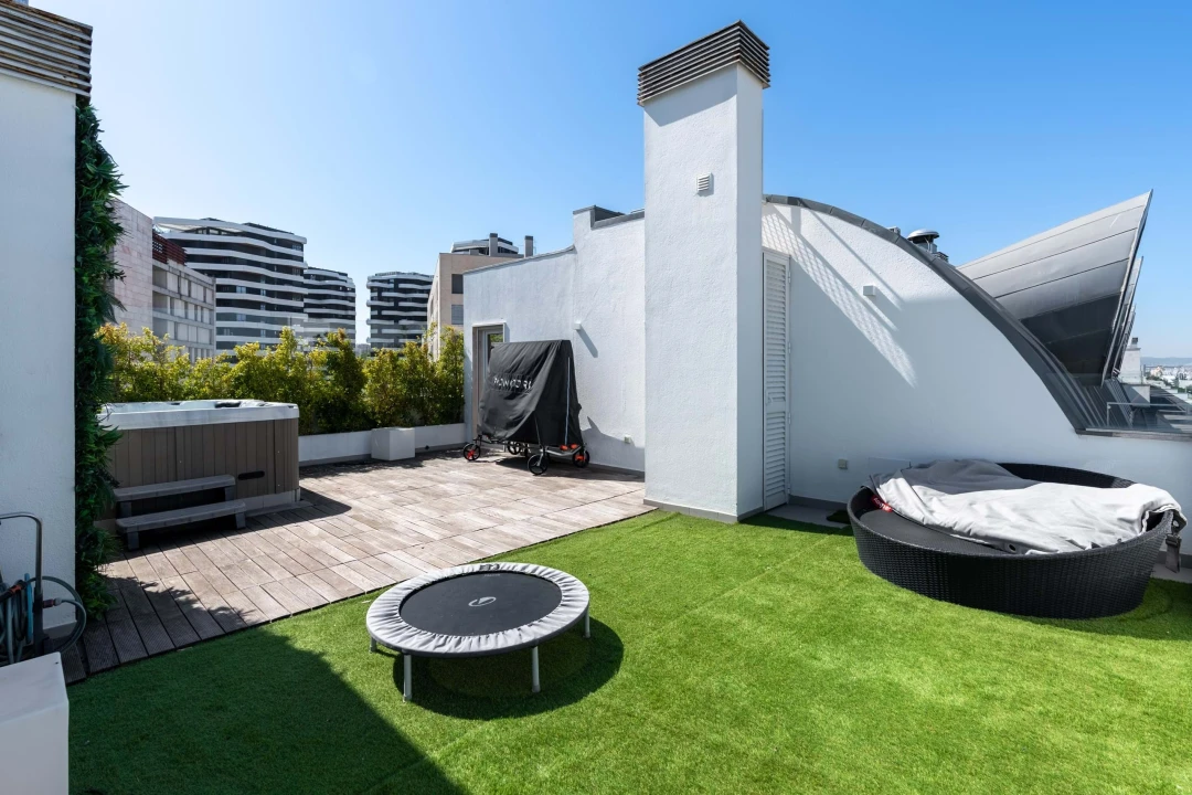 Apartamento T6 para Venda em Parque das Nações Foto 65