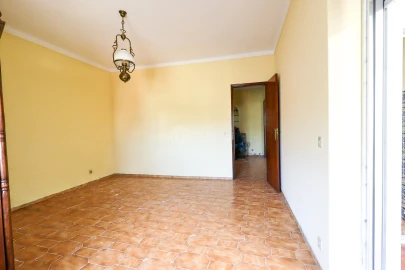 Moradia T3 para Venda em Alcanena e Vila Moreira