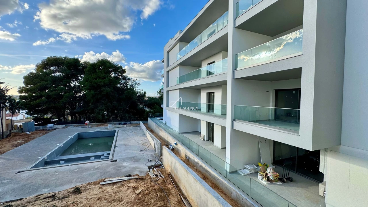 Apartamento T1 para Venda em Albufeira e Olhos de Água Foto 27