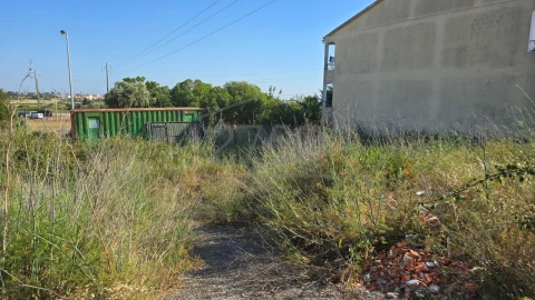 Terreno para Venda em São Domingos de Rana