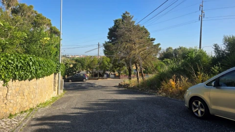 Terreno para Venda em São Domingos de Rana