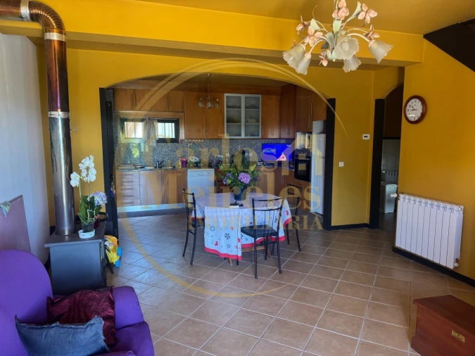Moradia T6 para Venda em Dossãos Foto 7