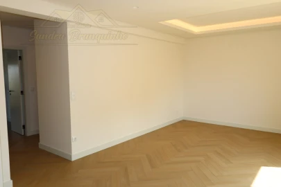Apartamento T2 para Venda em Silveira