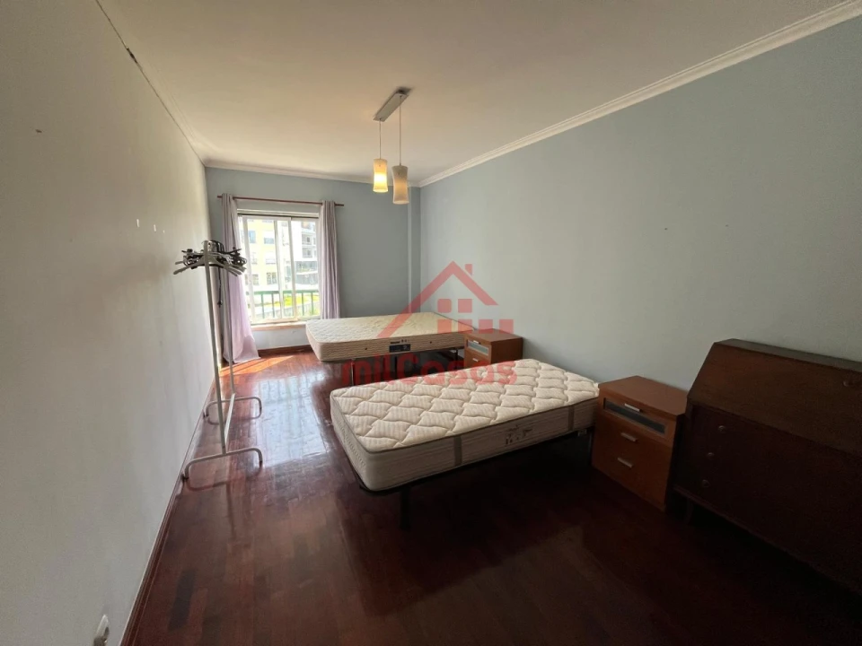 Apartamento T3 para Arrendamento em Ericeira Foto 16