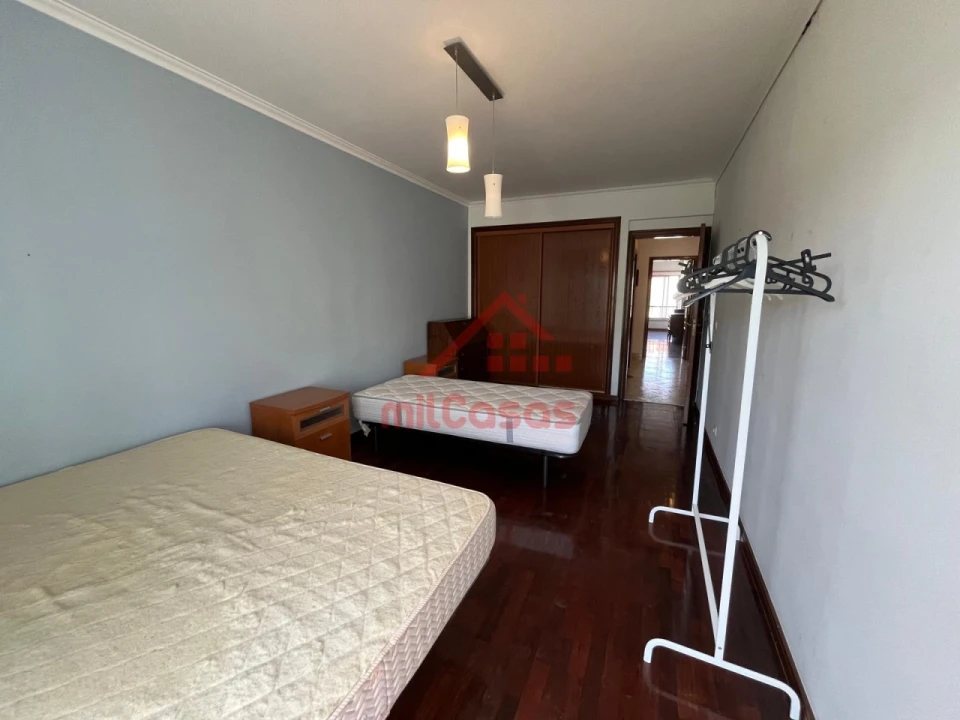 Apartamento T3 para Arrendamento em Ericeira Foto 17