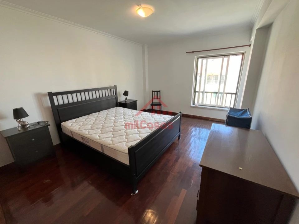 Apartamento T3 para Arrendamento em Ericeira Foto 13