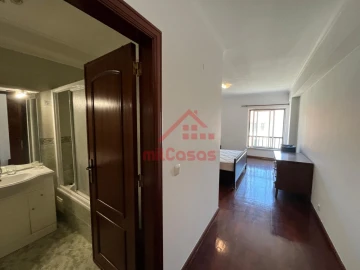 Apartamento T3 para Arrendamento em Ericeira
