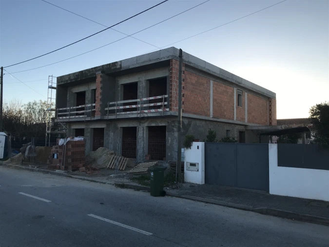 Moradia T4 para Venda em Fernao Ferro Foto 6