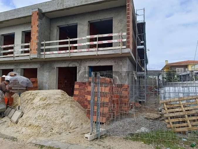 Moradia T4 para Venda em Fernao Ferro Foto 14