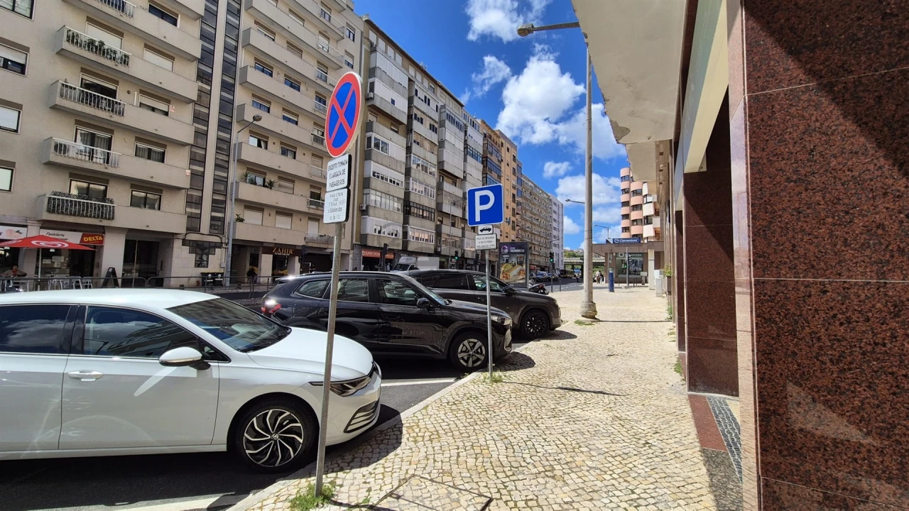Apartamento T3 para Venda em São Domingos de Benfica Foto 31