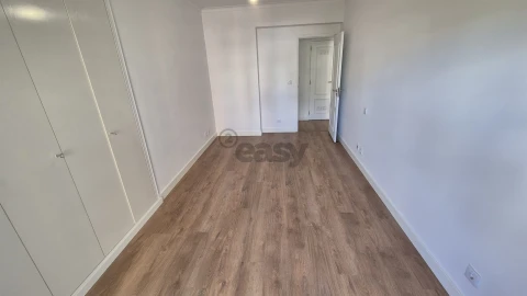 Apartamento T3 para Venda em São Domingos de Benfica
