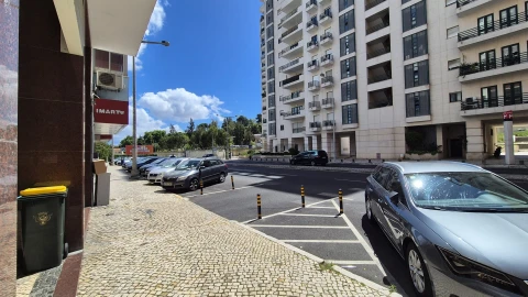 Apartamento T3 para Venda em São Domingos de Benfica