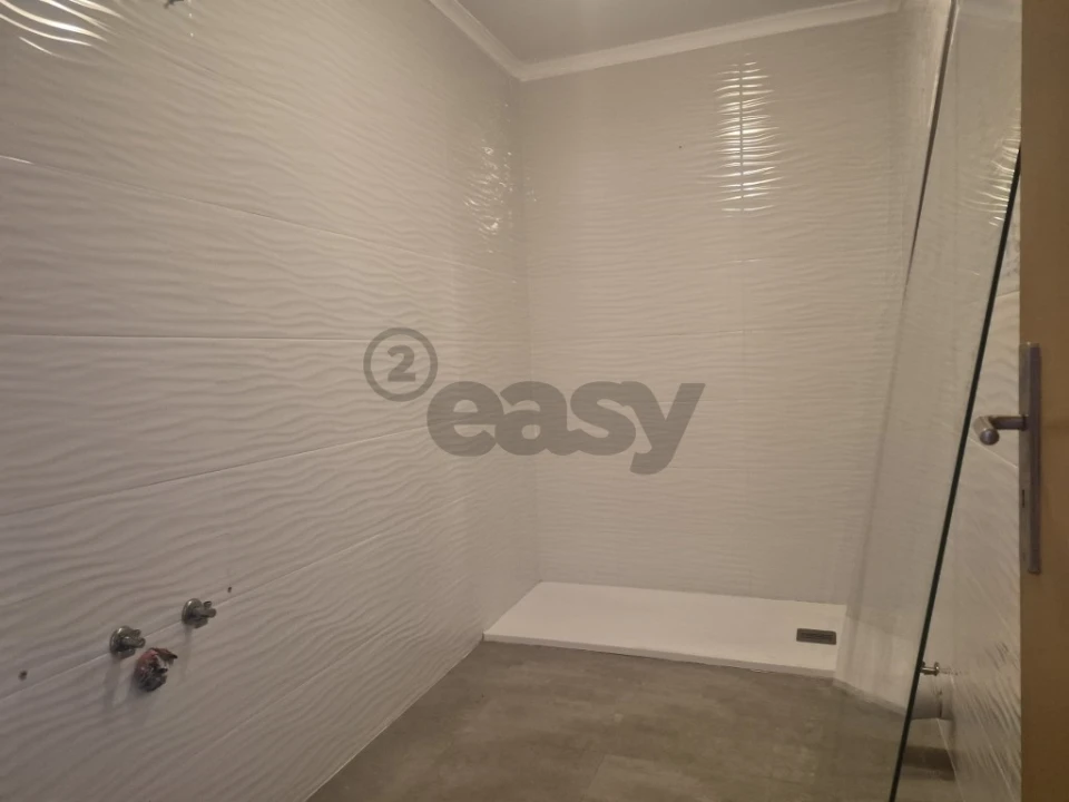 Apartamento T2 para Venda em Santa Clara Foto 13