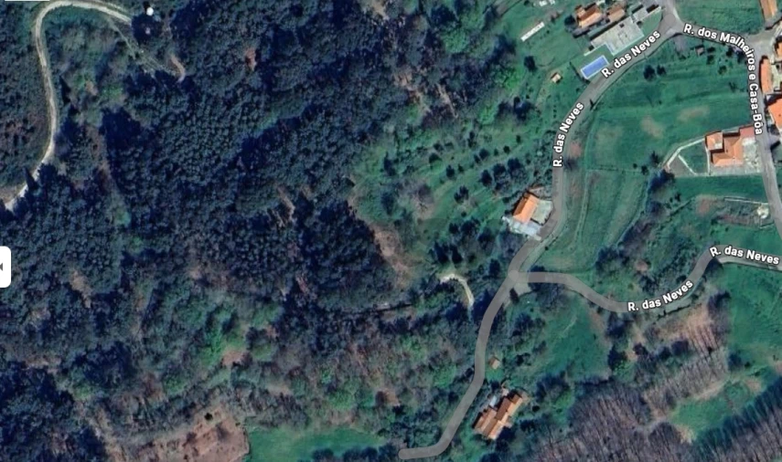 Moradia T2 para Venda em Candemil e Gondar Foto 2