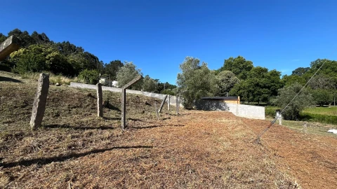 Terreno para Venda em Vilar de Mouros
