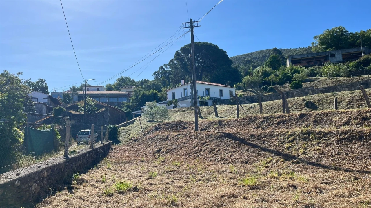 Terreno para Venda em Vilar de Mouros Foto 6