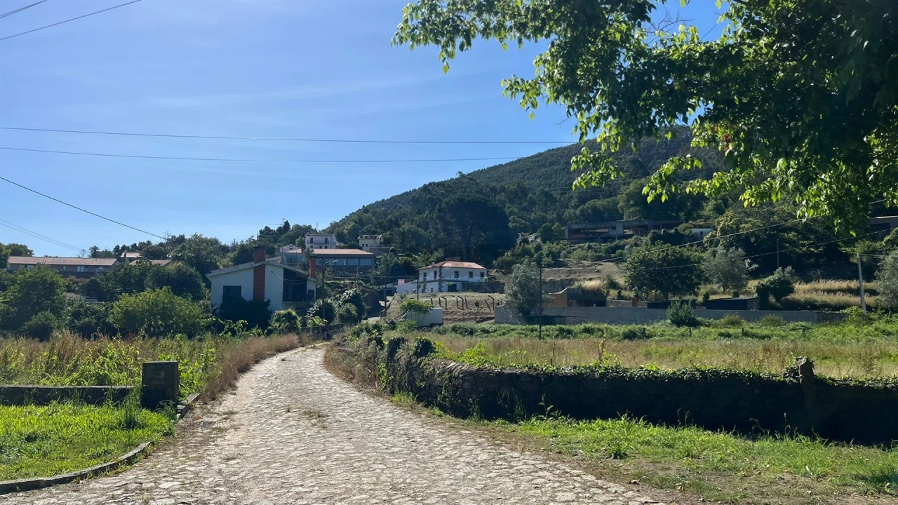 Terreno para Venda em Vilar de Mouros Foto 4