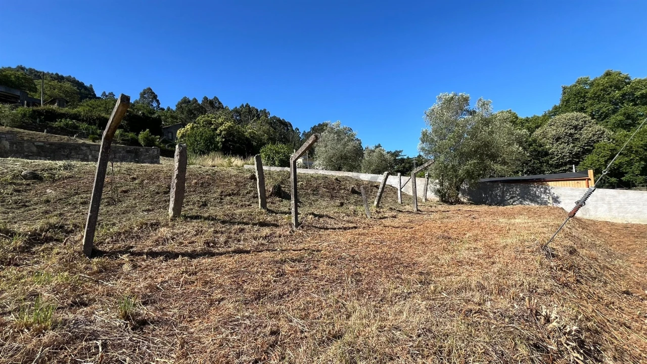 Terreno para Venda em Vilar de Mouros Foto 18