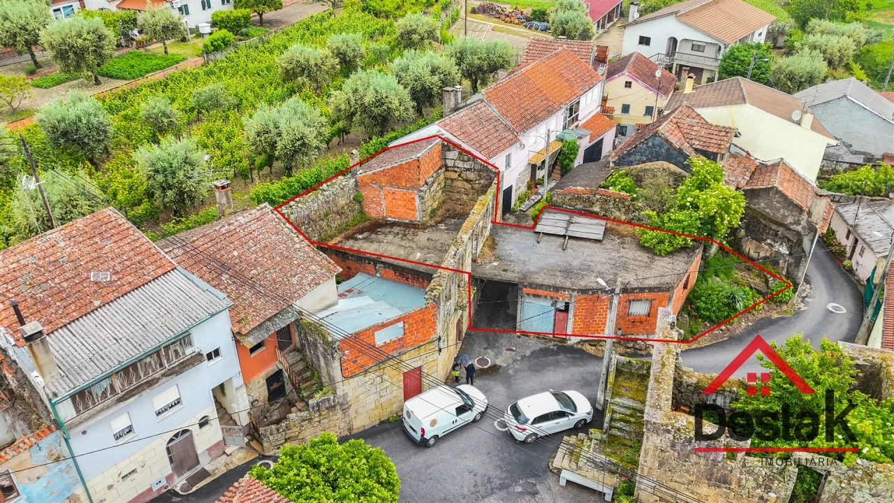 Moradia T0 para Venda em Silgueiros Foto 1