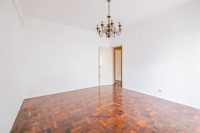 Apartamento T3 para Venda em Queluz e Belas