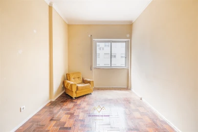 Apartamento T3 para Venda em Queluz e Belas