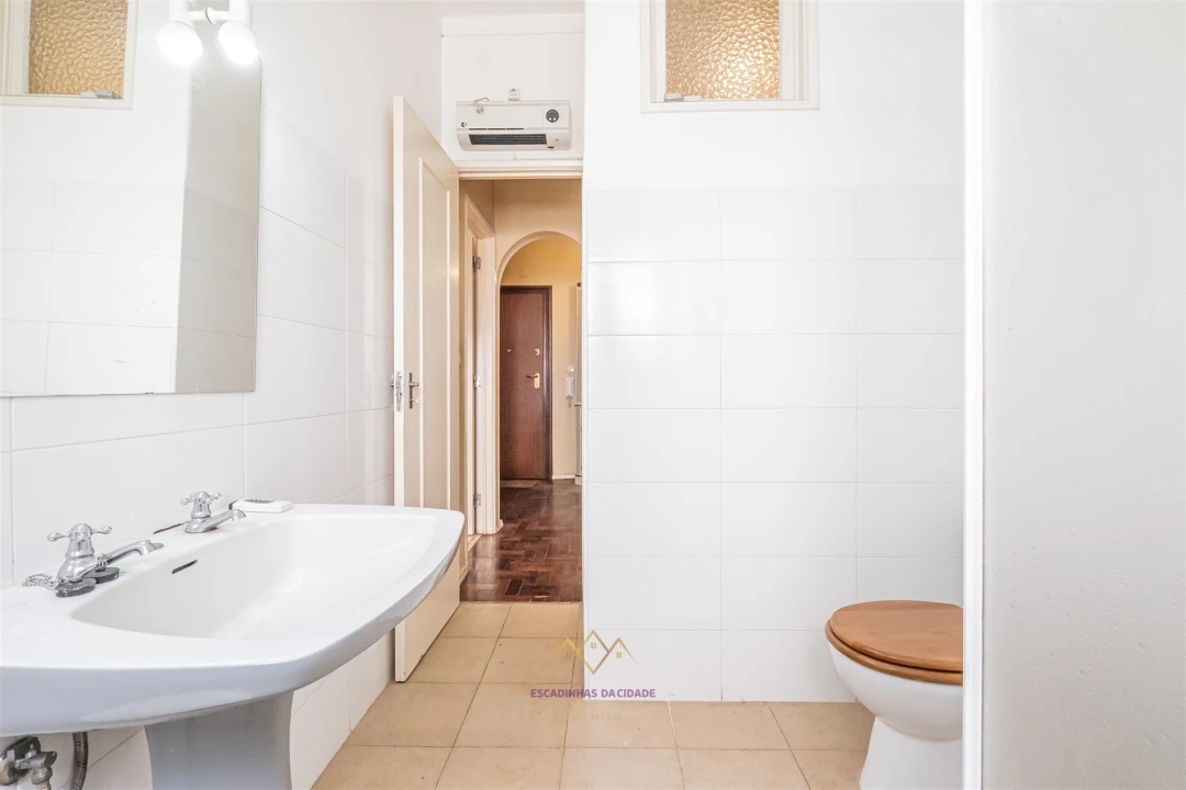 Apartamento T3 para Venda em Queluz e Belas Foto 22