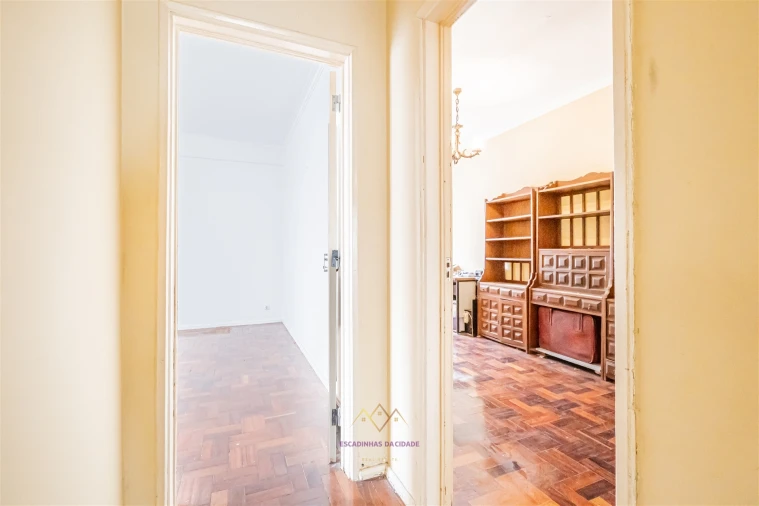 Apartamento T3 para Venda em Queluz e Belas Foto 29