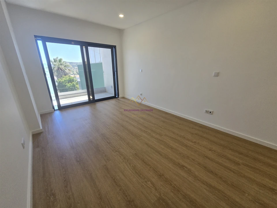 Moradia T5 para Venda em Loures Foto 34