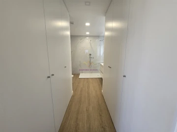 Moradia T5 para Venda em Loures