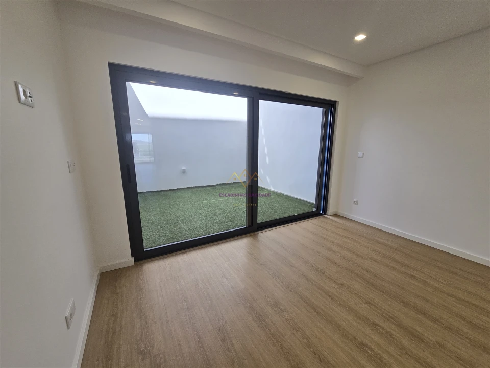 Moradia T5 para Venda em Loures Foto 26