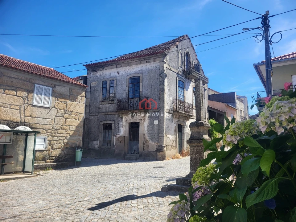 Moradia T4 para Venda em Santiago de Cassurrães e Póvoa de Cervães Foto 2