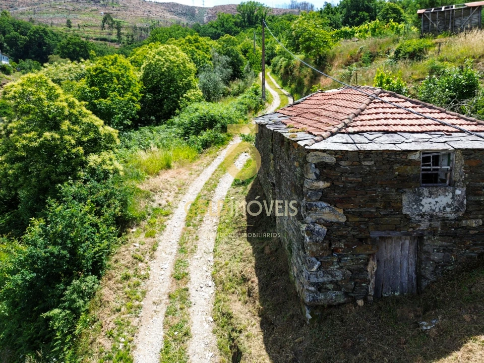 Moradia T2 para Venda em Real Foto 10